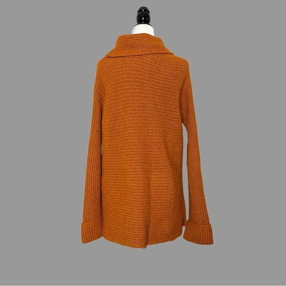 💛 XS 💛 NWT Anthro Sweater Turtleneck Soft Cozy Warm Oversized Cuffs​ - Picture 2 of 6